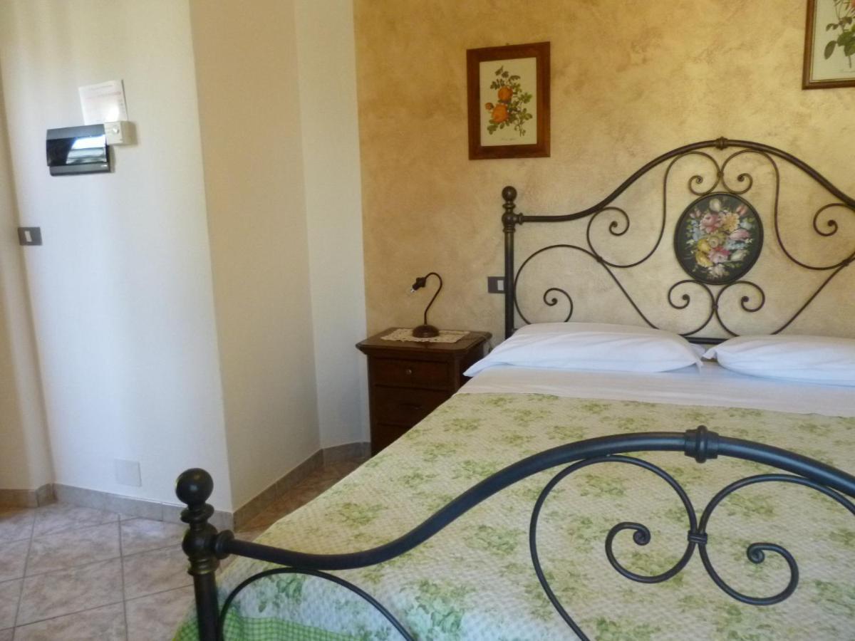 Agriturismo Le Chicche Di Mafalda Монтемерано Экстерьер фото